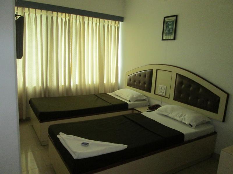 Click Hotels Andheri Midc Mumbai Exteriör bild